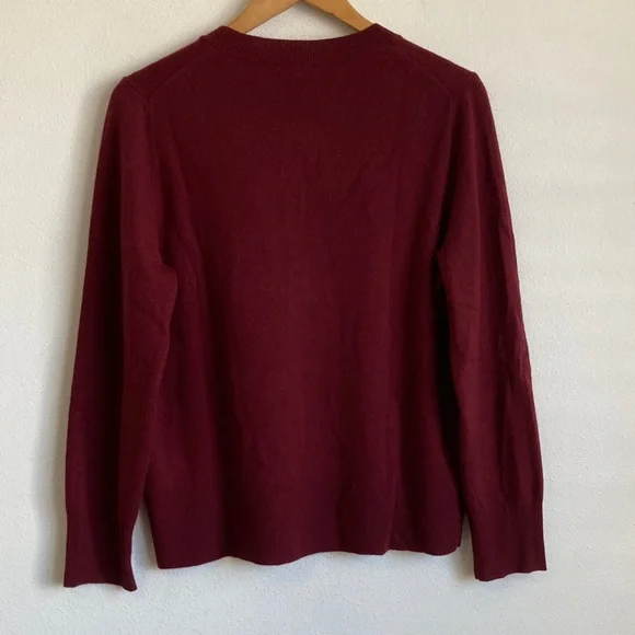 J Crew Cashmere classic-fit crewneck sweater Medium Burgundy - Picture 5 of 6